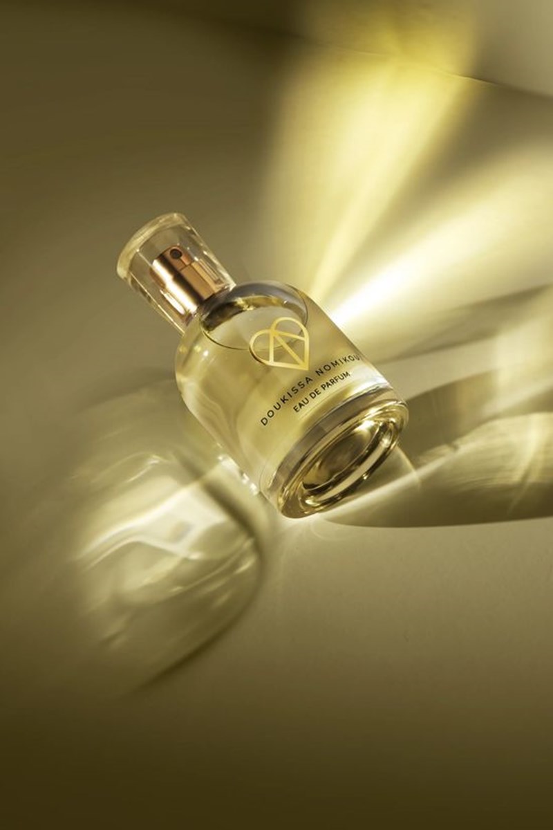 Doukissa Nomikou: Το νέο άρωμα του brand Doukissa Nomikou “υπόσχεται” πολυτέλεια που διαρκεί - εικόνα 1