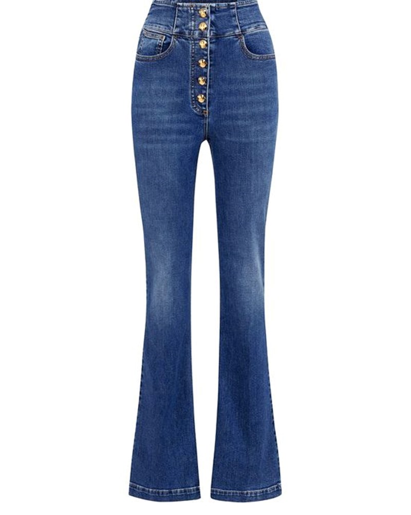 Πώς θα συνδυάσεις το φλογερό κόκκινο με το denim - εικόνα 6