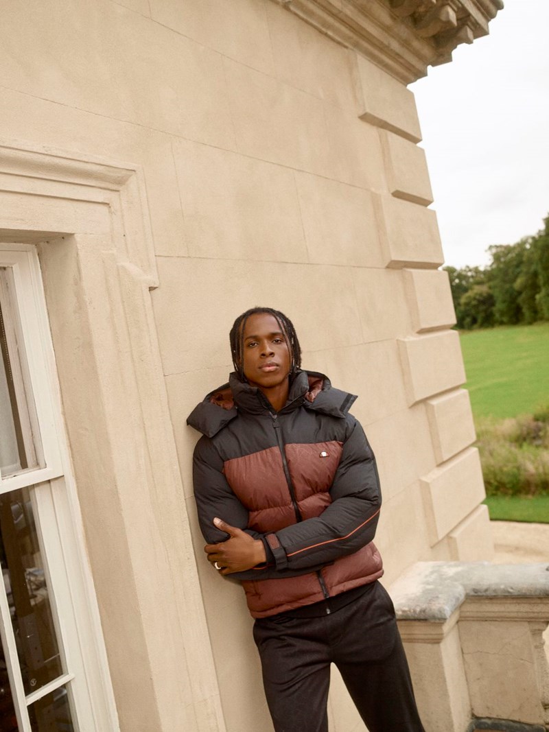 Σε αυτή τη συλλογή βρήκαμε τα χειμερινά outfits που είναι ο ορισμός του sporty chic - εικόνα 3