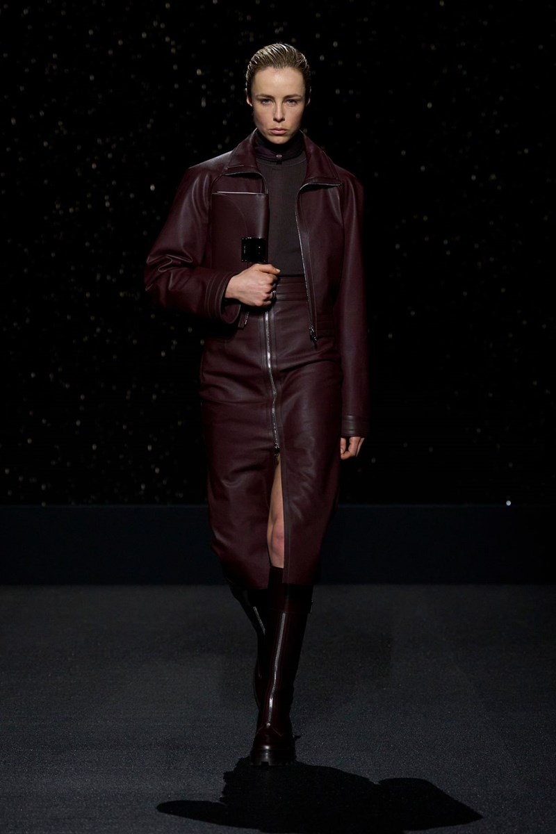 10 δερμάτινες φούστες που θα φοράς non-stop αυτό τον χειμώνα - εικόνα 3