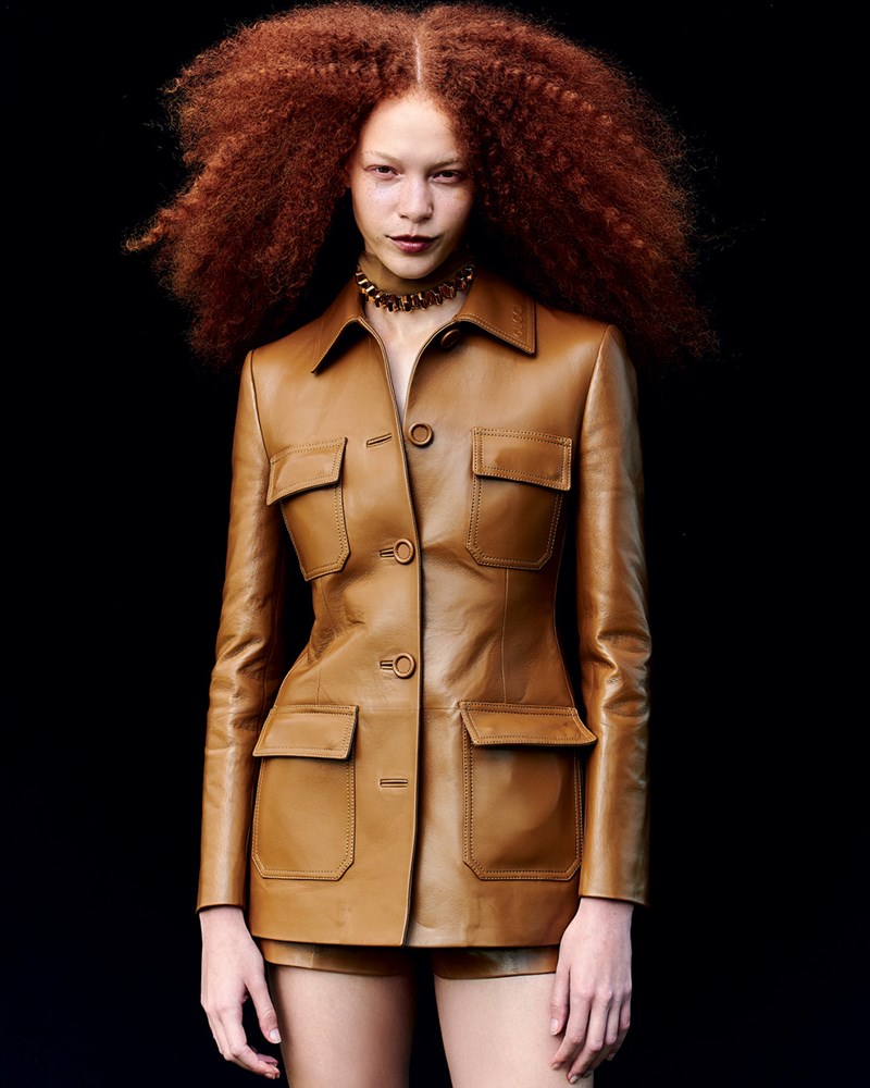 Τα designer outfits που θα αναβαθμίσουν στιλιστικά τις ημέρες του χειμώνα - εικόνα 2