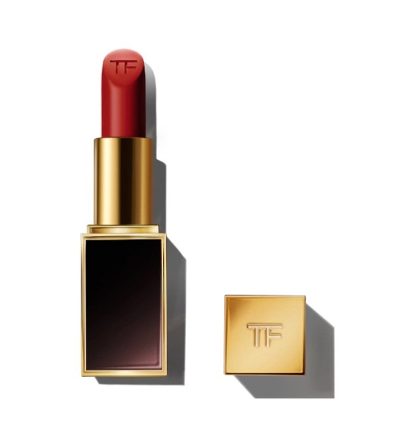 Βρήκαμε το αγαπημένο κόκκινο κραγιόν της Angelina Jolie - εικόνα 2