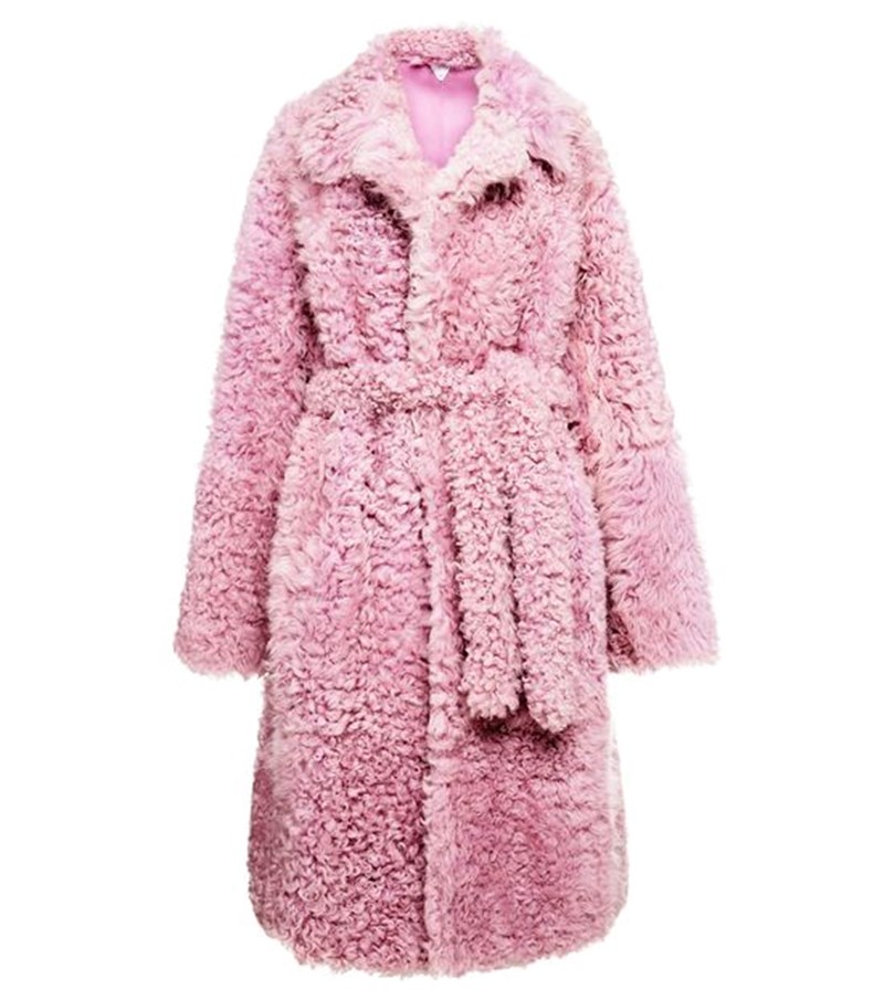 Pretty in Pink: Τα ροζ παλτό που πρέπει να τολμήσεις να φορέσεις αυτό τον χειμώνα - εικόνα 5