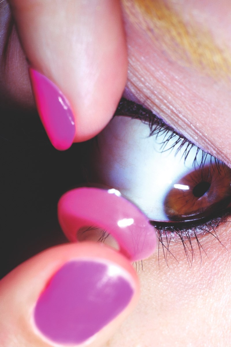 Let's Go Punk: Αυτά τα make-up looks αποθεώνουν το φούξια χρώμα - εικόνα 3