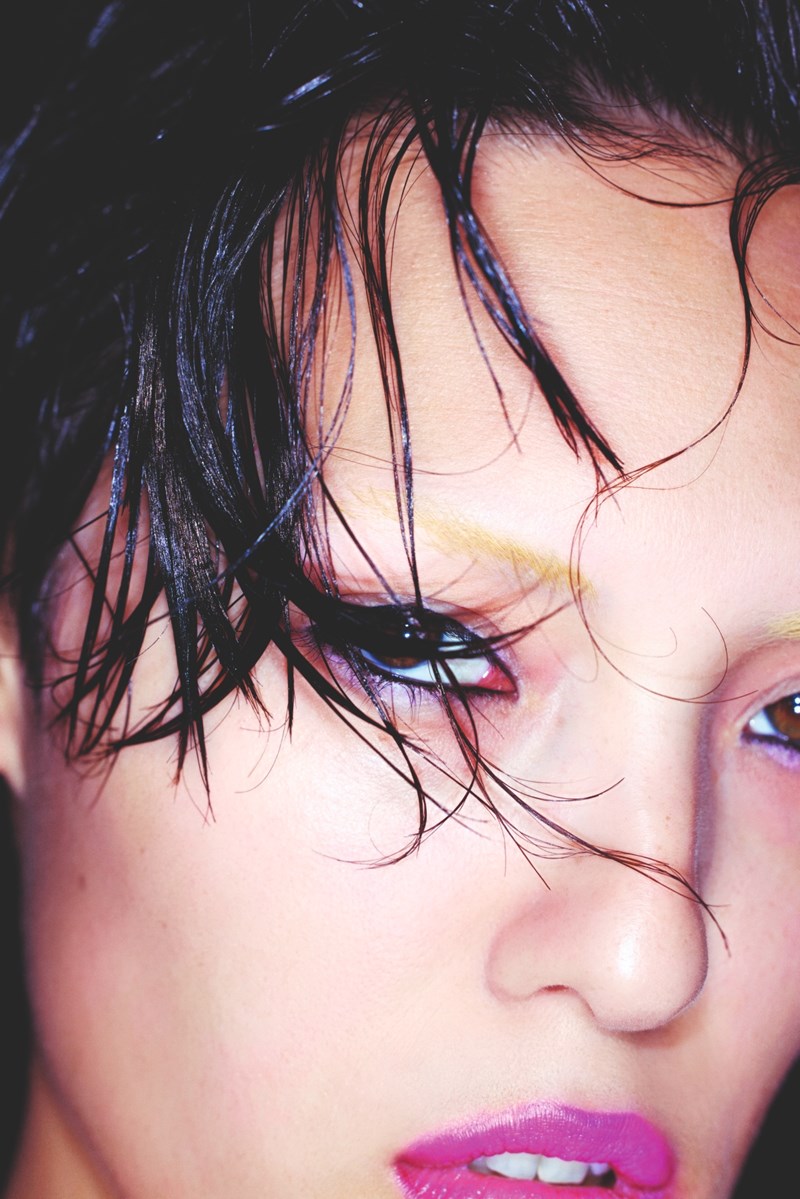 Let's Go Punk: Αυτά τα make-up looks αποθεώνουν το φούξια χρώμα - εικόνα 4