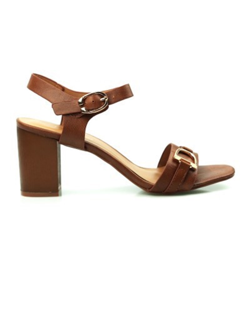 Πώς θα συνδυάσεις το φλόραλ φόρεμα; - εικόνα 2