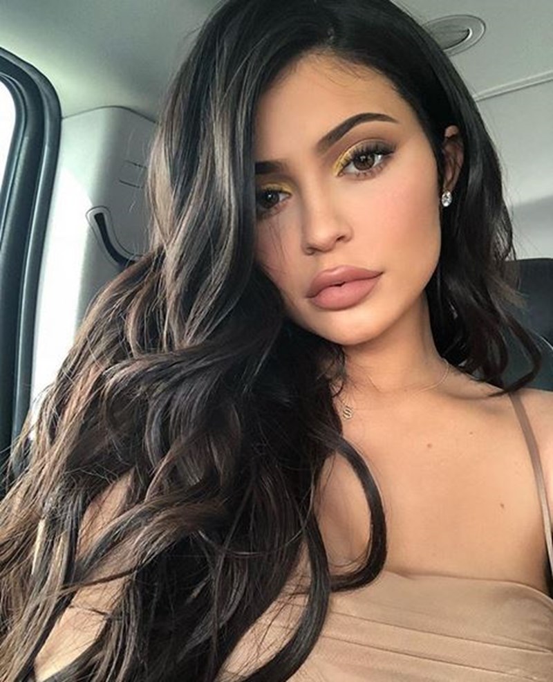 Έξυπνα make-up tips που μάθαμε από την Kylie Jenner - εικόνα 4
