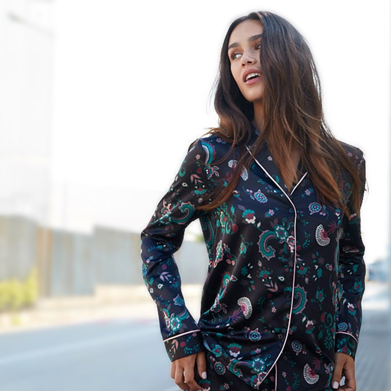 Pyjama Chic: Είναι το νέο cool trend του street style - εικόνα 3