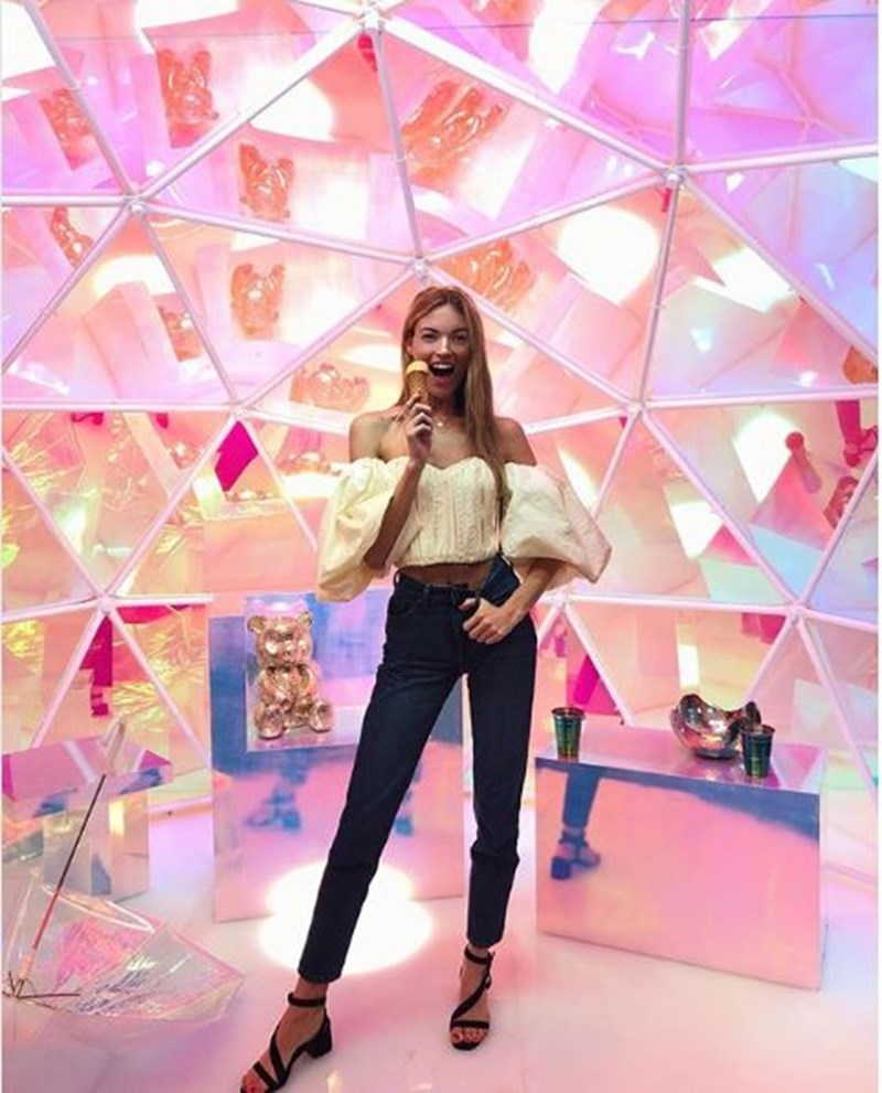 Θέλεις να κάνεις θραύση στο instagram; Αυτές είναι οι 7 καλύτερες πόζες (trust us!) - εικόνα 5