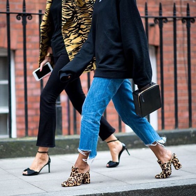 Στυλ στα άκρα: Αυτά είναι τα παπούτσια που θα φορέσεις φέτος δίχως δεύτερη σκέψη - εικόνα 1