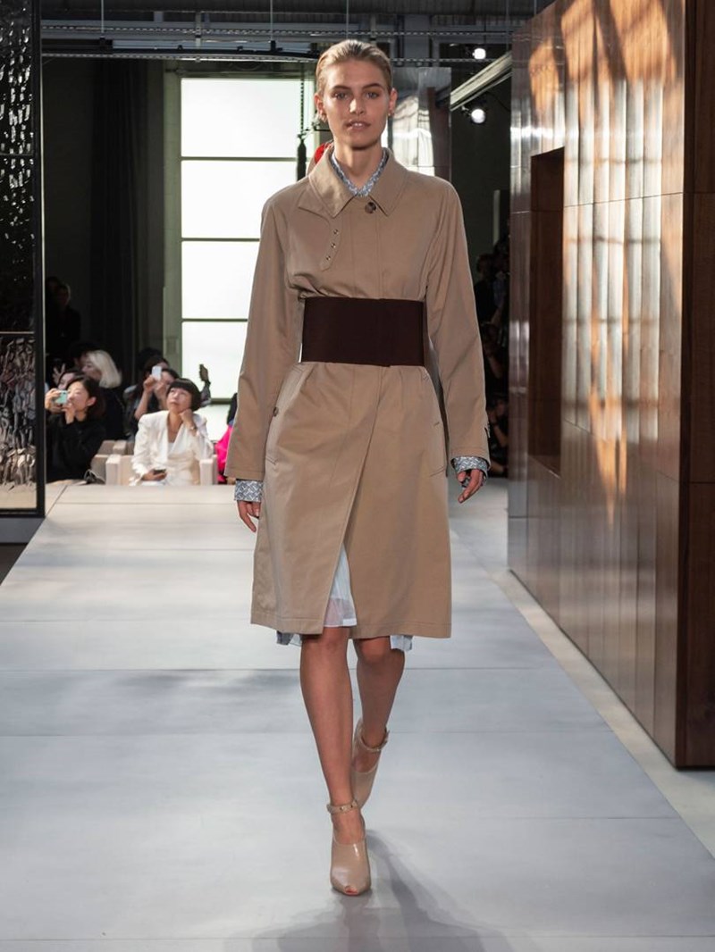 5 λόγοι που πρέπει να δεις τη νέα συλλογή του οίκου Burberry - εικόνα 1