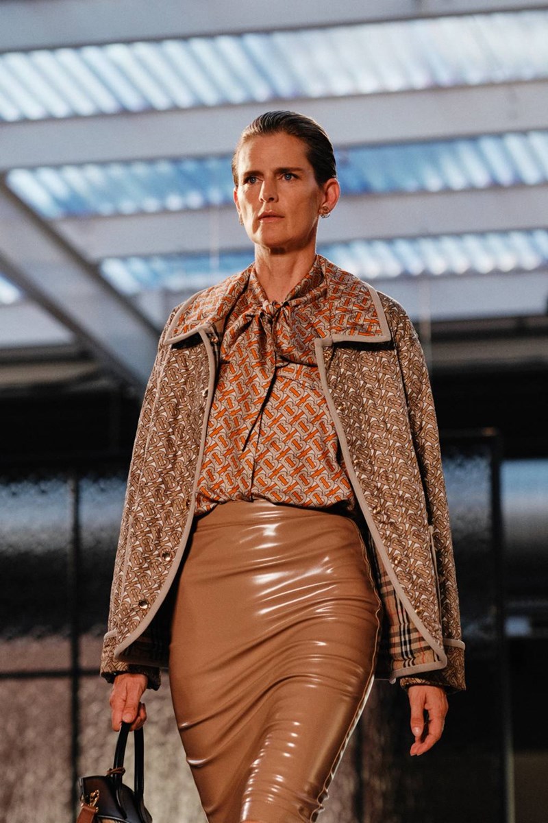 5 λόγοι που πρέπει να δεις τη νέα συλλογή του οίκου Burberry - εικόνα 5