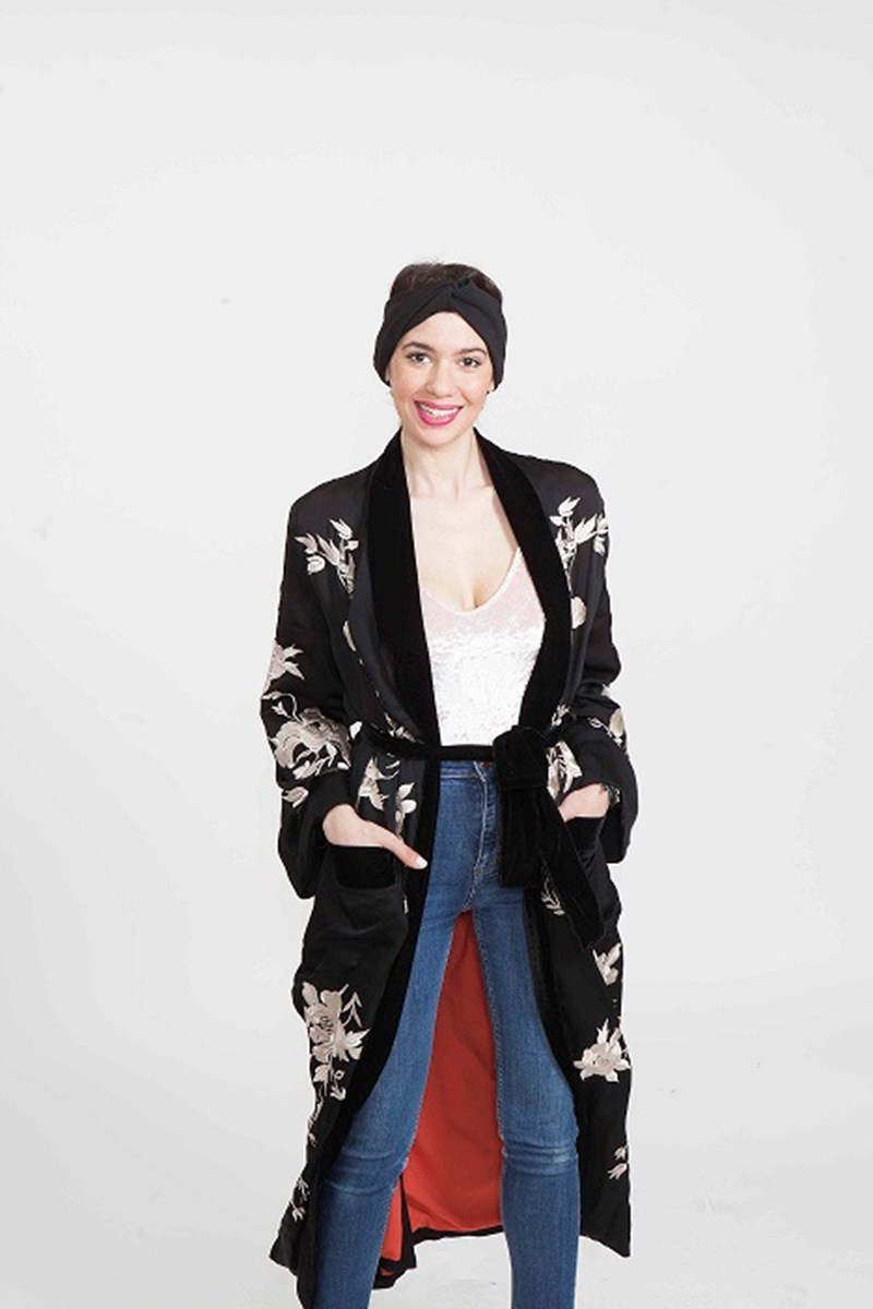 8 τρόποι να φορέσεις το βελουτέ κορμάκι που θα βρεις δώρο με το ELLE Απριλίου - εικόνα 7