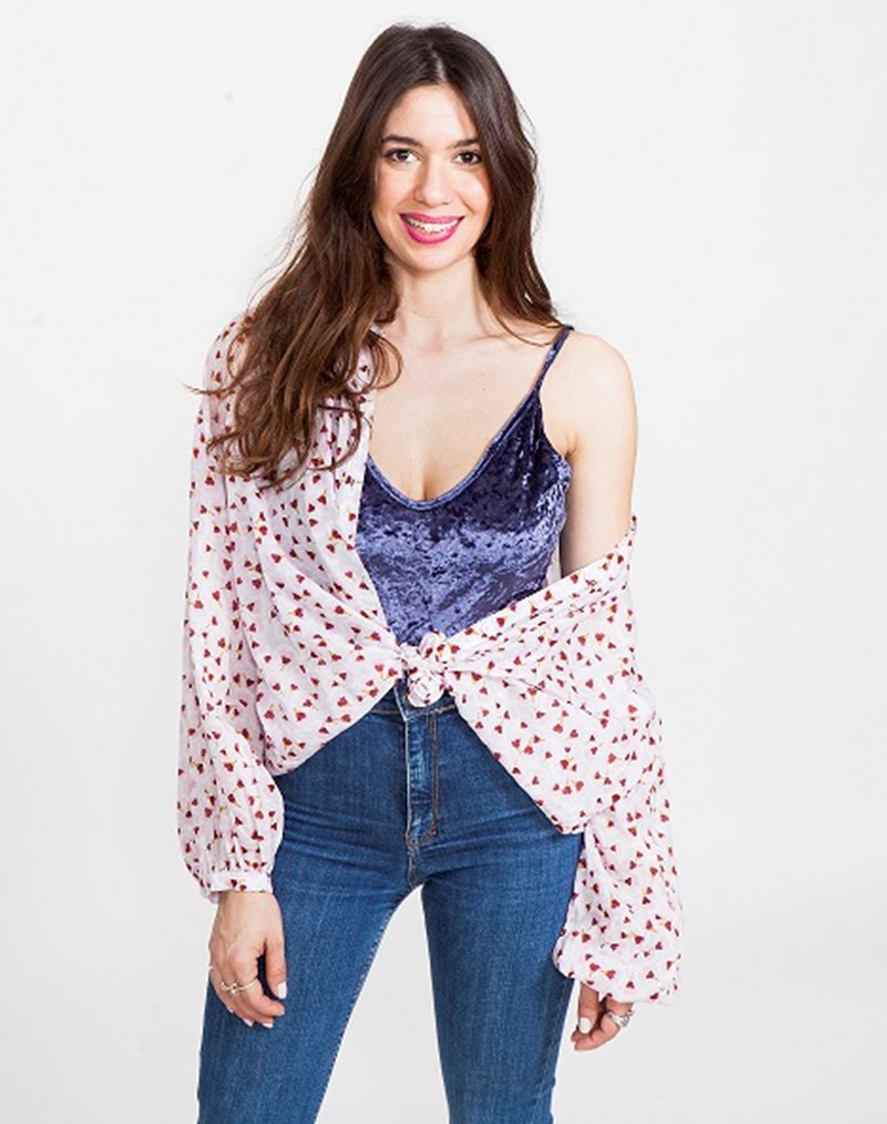 8 τρόποι να φορέσεις το βελουτέ κορμάκι που θα βρεις δώρο με το ELLE Απριλίου - εικόνα 3