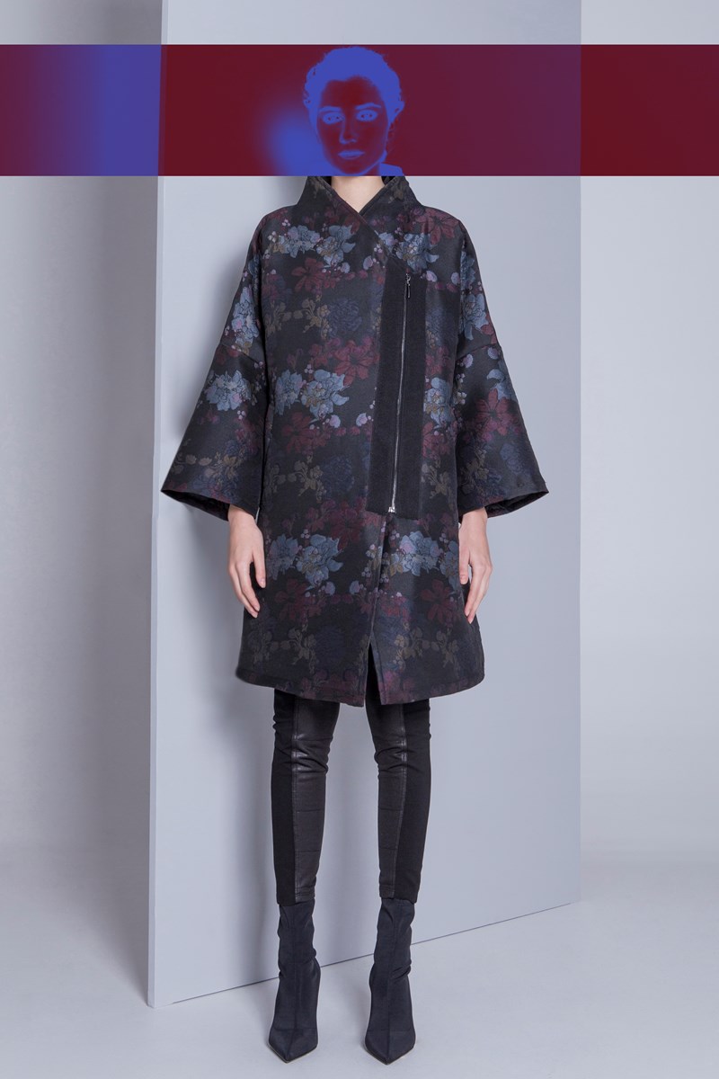 Μια συλλογή που μας ταξιδεύει στο χρόνο - εικόνα 1