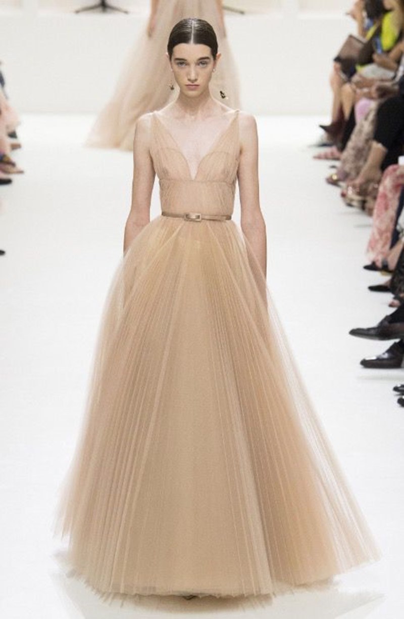 Haute Couture: Πώς ράβεται ένα παραμυθένιο φόρεμα Dior; - εικόνα 1