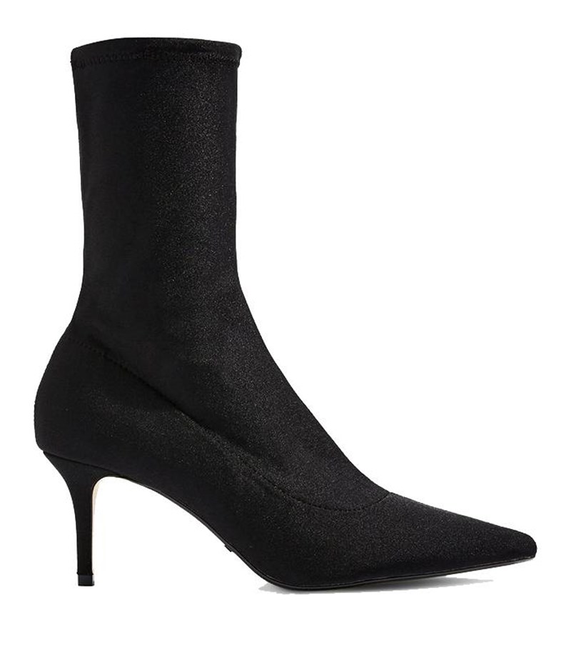 Get the look: Η super chic εμφάνιση της Victoria Beckham - εικόνα 2