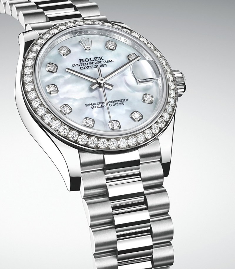 Sparkling Beauty: Μπορείς να αντισταθείς στο πιο ακαταμάχητο ρολόι; - εικόνα 1