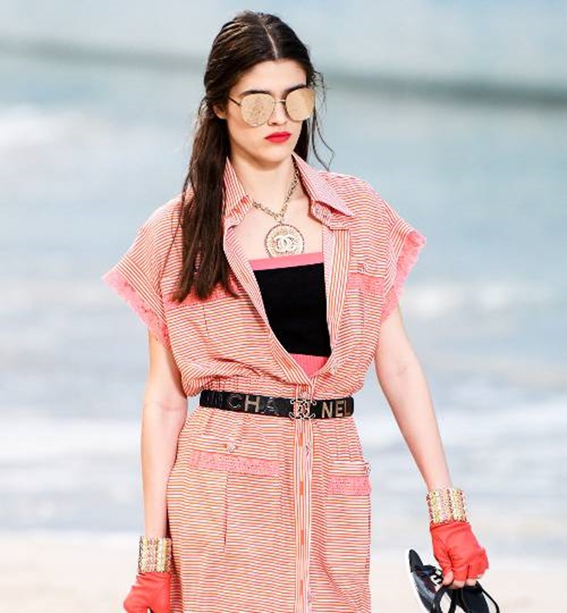 Τα γυαλιά ηλίου που δεν βγάζεις από την τσάντα σου ούτε τις χειμερινές μέρες - εικόνα 6