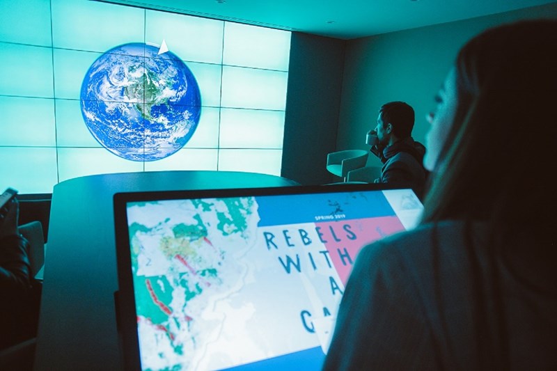 «Επαναστάτες με αιτία»: Ανυπομονούμε για τη νέα συλλογή Tommy Hilfiger - εικόνα 4