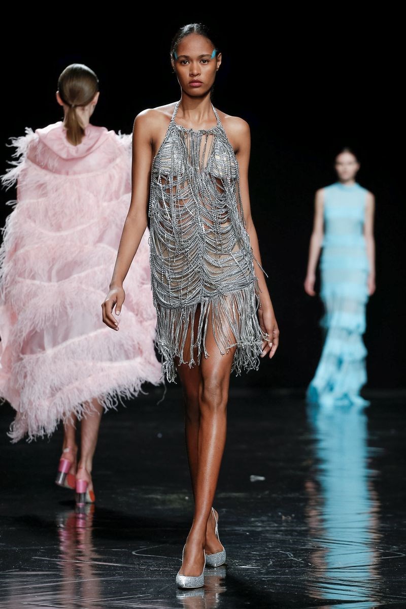 Όλη η μαγεία του Παρισιού σε αυτά τα ακαταμάχητα ψηλοτάκουνα - εικόνα 6