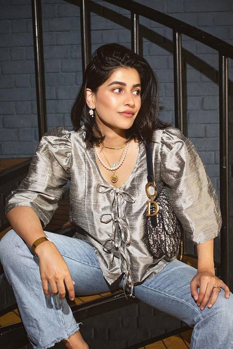 Micro trend alert: Με αυτές τις λεπτομέρειες θα κάνεις τα πιο fashion forward σύνολα - εικόνα 1