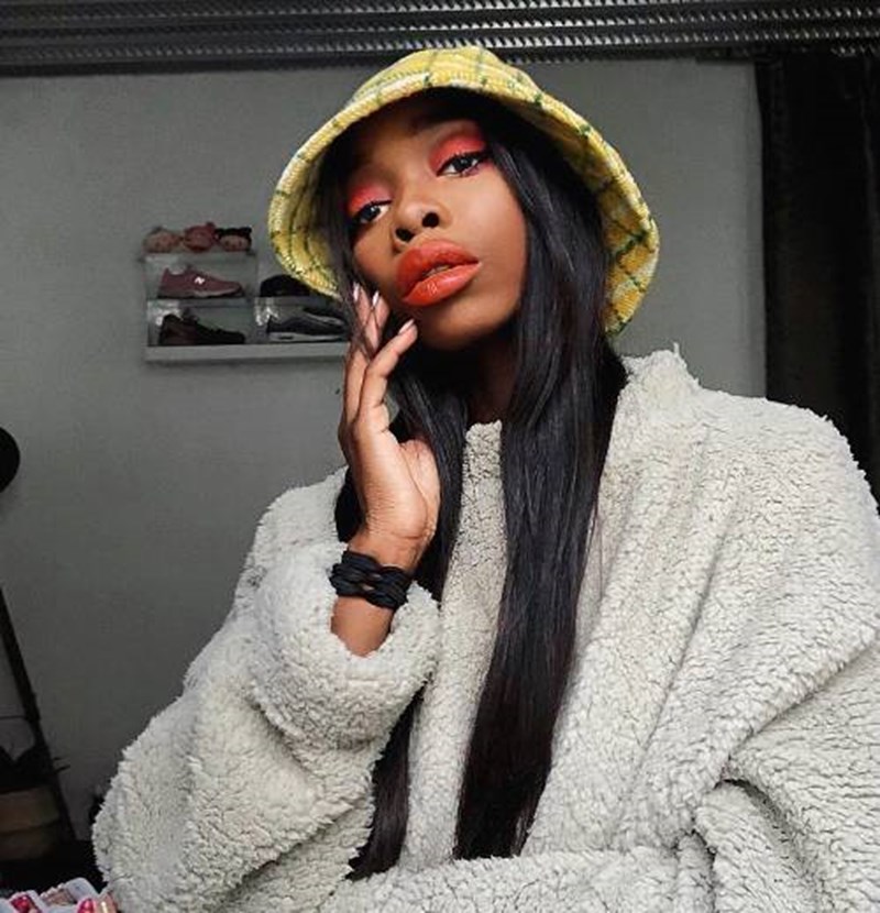 Micro trend alert: Με αυτές τις λεπτομέρειες θα κάνεις τα πιο fashion forward σύνολα - εικόνα 6