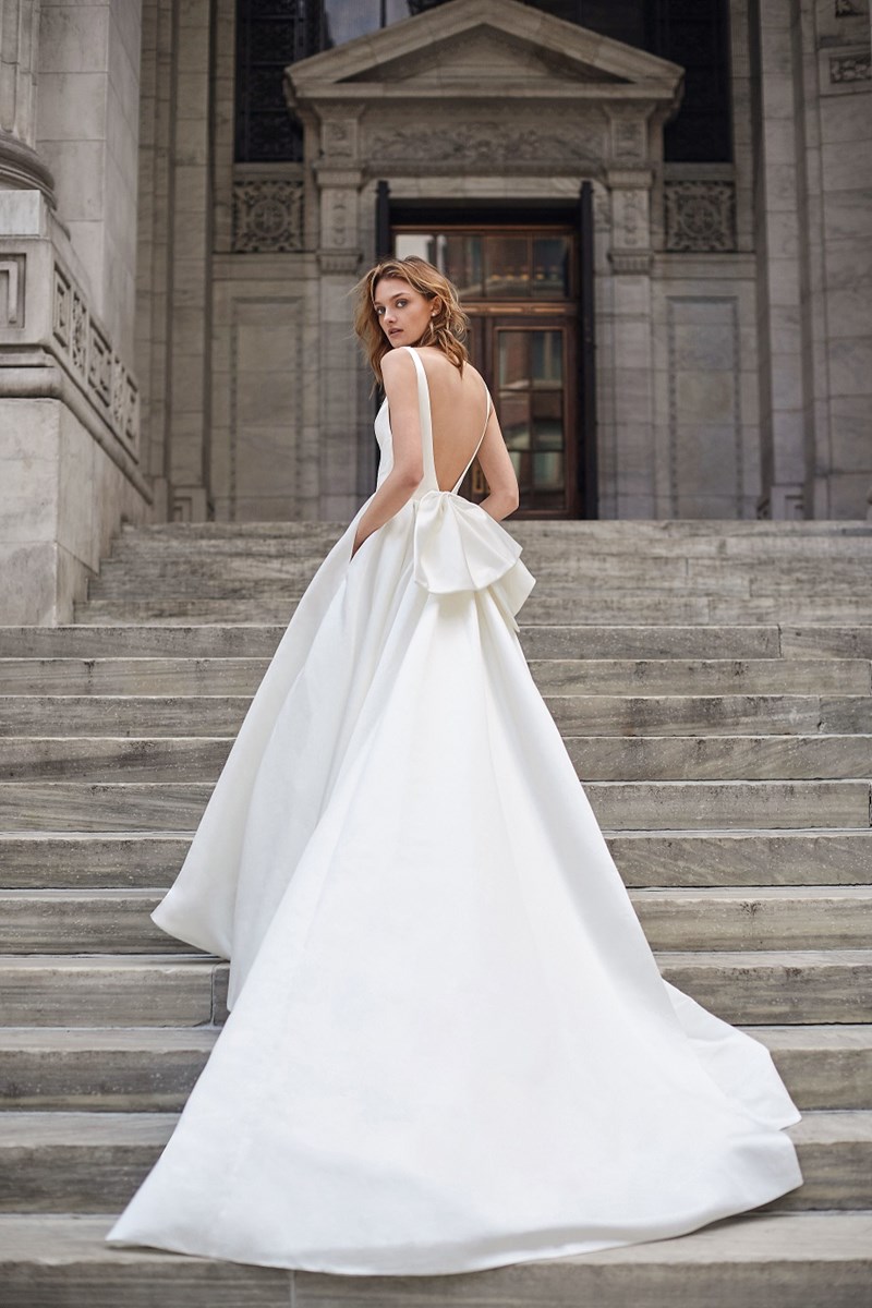 Kiss the bride: Πώς θα επιλέξεις το τέλειο νυφικό; - εικόνα 3