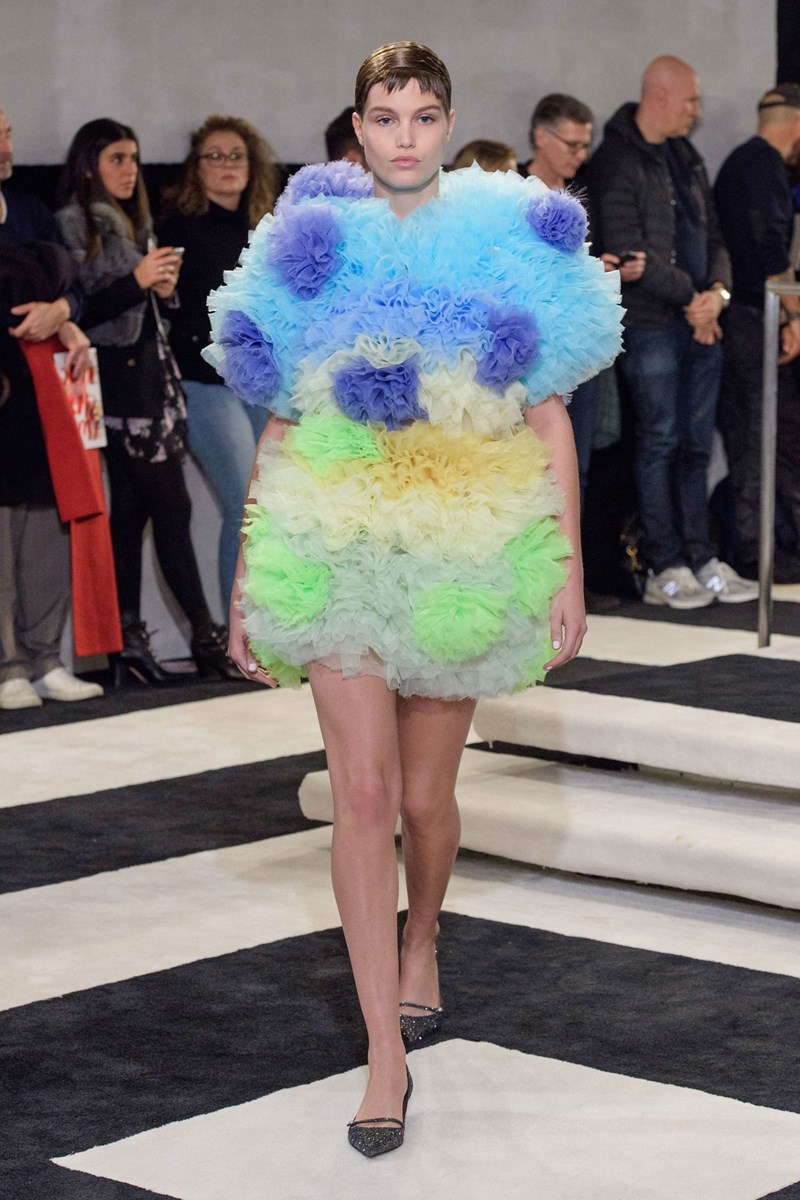 Είναι αυτό το πιο extra ντεφιλέ της New York Fashion Week; - εικόνα 9