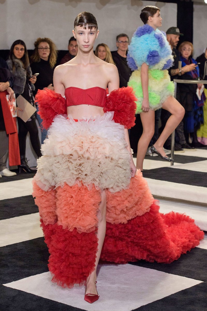 Είναι αυτό το πιο extra ντεφιλέ της New York Fashion Week; - εικόνα 6