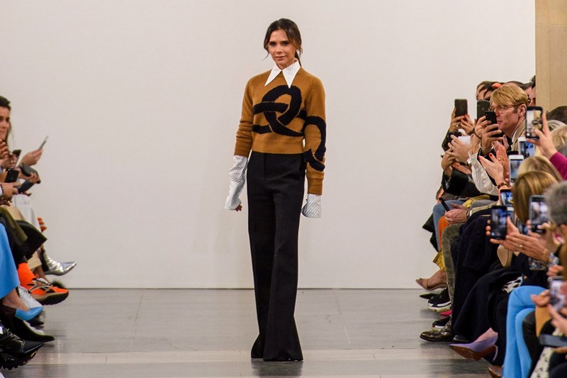 Ρωτήσαμε τη Victoria Beckham: Ποια είναι τα must-have της γκαρνταρόμπας; - εικόνα 1