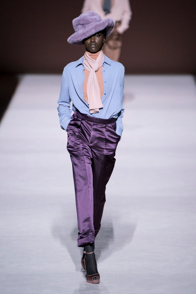 Το show του Tom Ford υμνεί την υπέρτατη φινέτσα του ανδρόγυνου στυλ - εικόνα 1