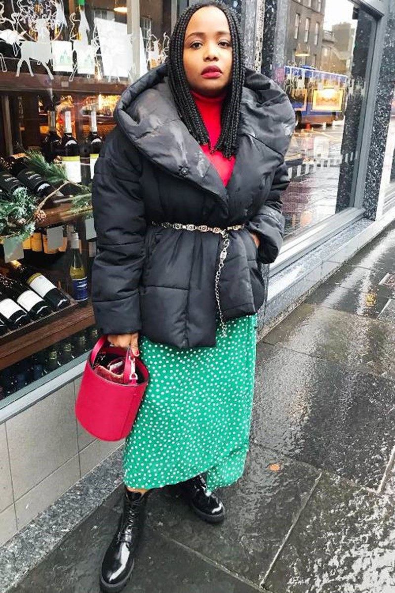 Αυτά είναι τα μποτάκια που ταιριάζουν τέλεια με τα midi φορέματα της γκαρνταρόμπας σου - εικόνα 2