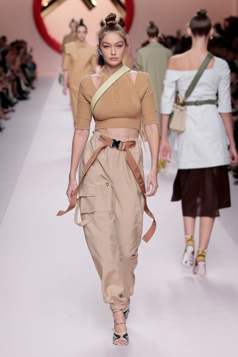 5 trends που δεν περίμενες ότι θα ξαναδείς (αλλά θα φορέσεις σίγουρα) - εικόνα 2