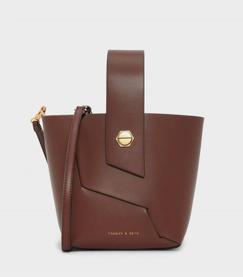 Η τσάντα που λατρεύουν οι influencers είναι άκρως οικονομική - εικόνα 5