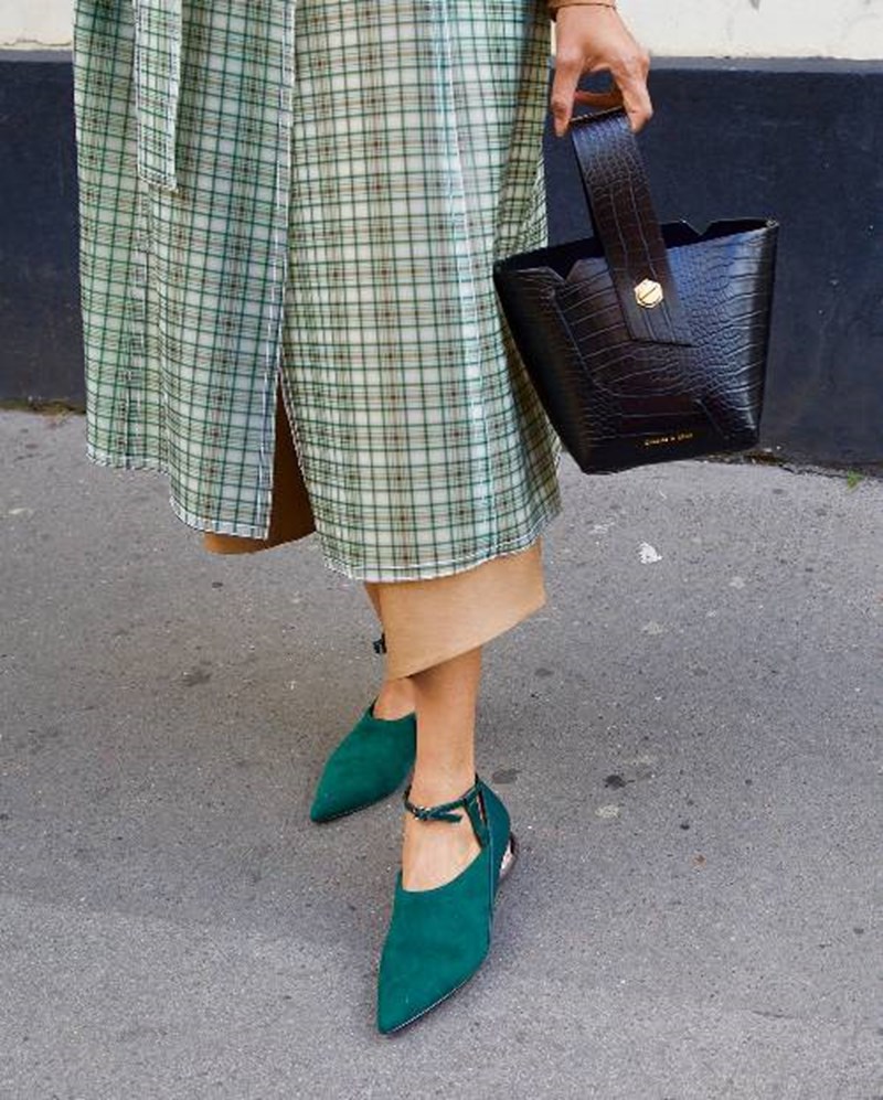 Η τσάντα που λατρεύουν οι influencers είναι άκρως οικονομική - εικόνα 3