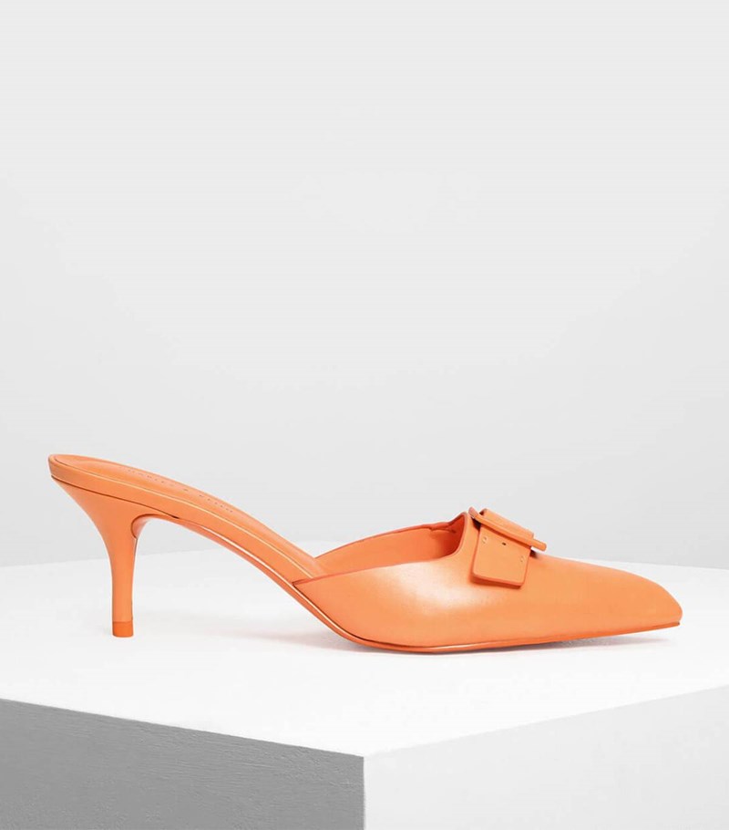 Βρήκαμε τα οικονομικά mules που επιλέγει η Gigi Hadid - εικόνα 5