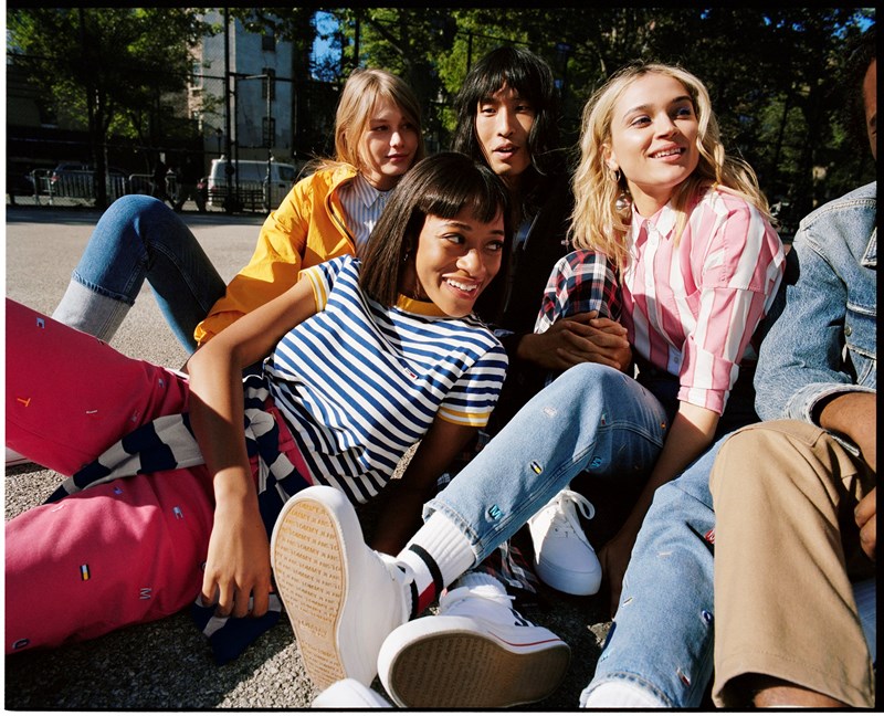 Τα casual looks που θα αντιγράψεις την άνοιξη - εικόνα 1