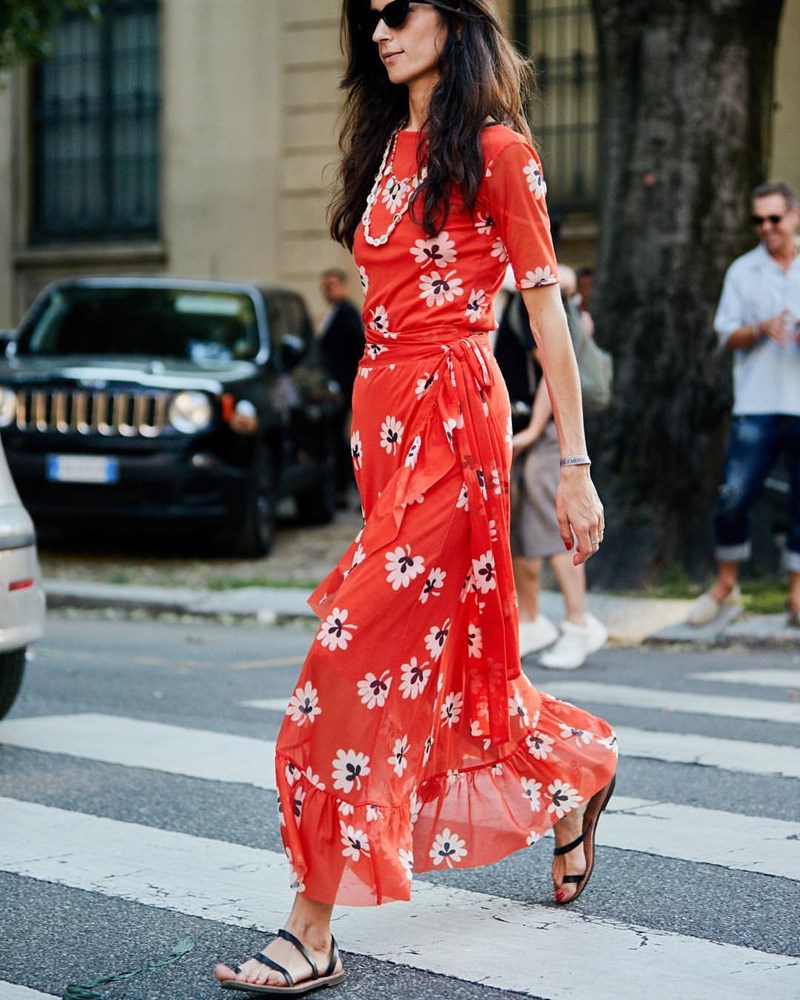 Red Alert: Αν αγαπάς το χρώμα του πάθους θα λατρέψεις τα κόκκινα φορέματα που διαλέξαμε για σένα - εικόνα 1