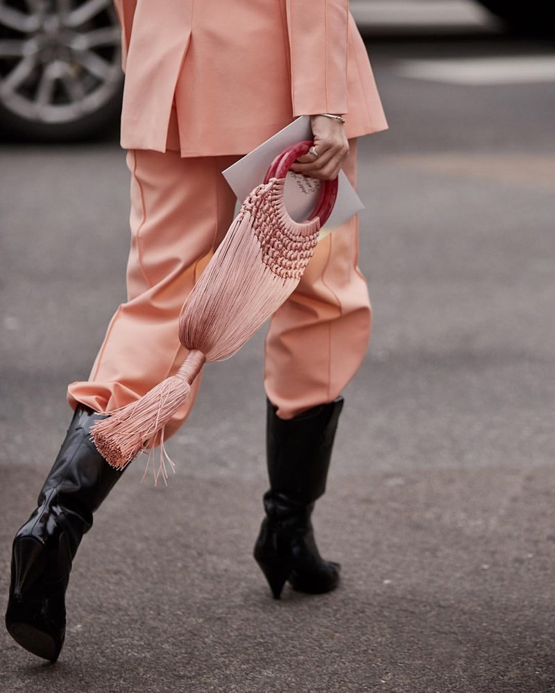 Suit Up: 10 κοστούμια στα πιο hot χρώματα της άνοιξης - εικόνα 4