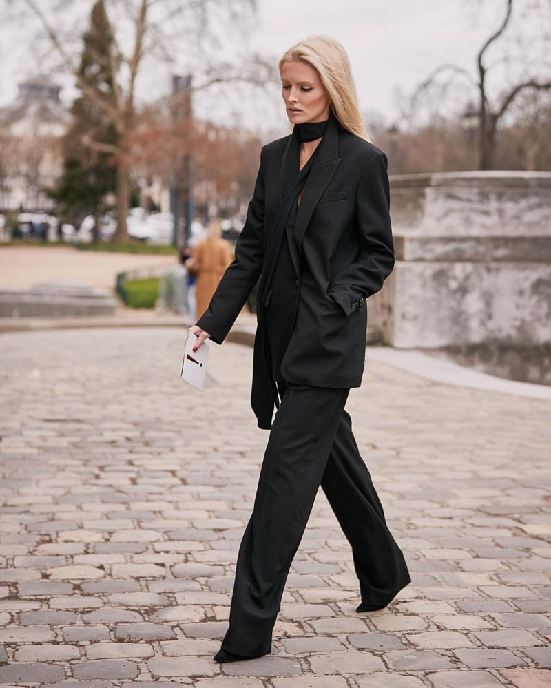 12 κομμάτια που θα λατρέψει κάθε fan των total black εμφανίσεων - εικόνα 3