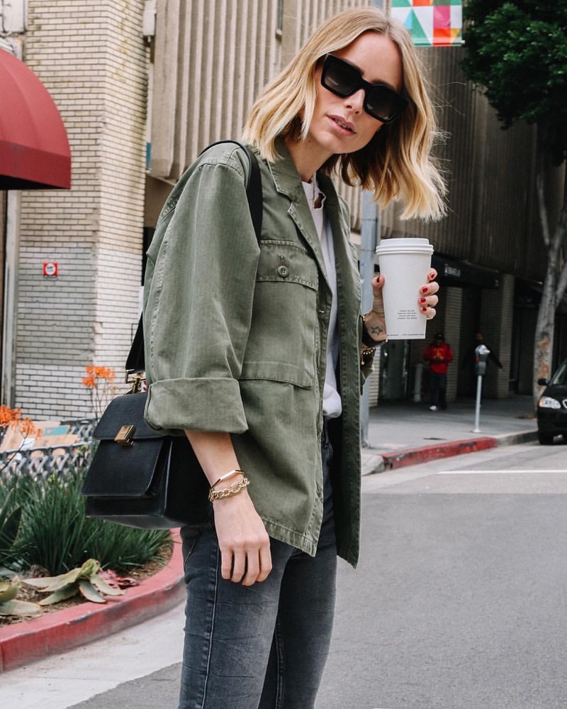 Θέλεις να ξεφύγεις από το denim jacket; Αυτή είναι η τοπ επιλογή - εικόνα 1