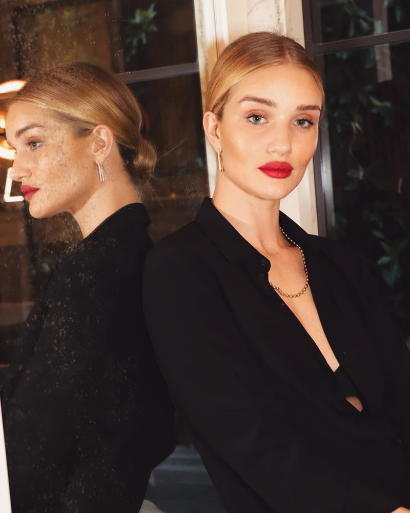 H skincare ρουτίνα της Rosie Huntington - εικόνα 1