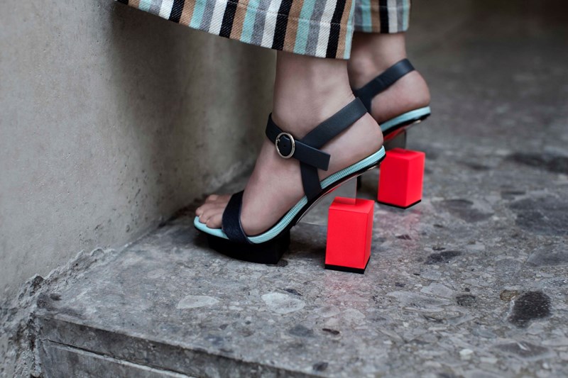 Τα πιο φουτουριστικά παπούτσια της μόδας έρχονται στην Ελλάδα - εικόνα 2