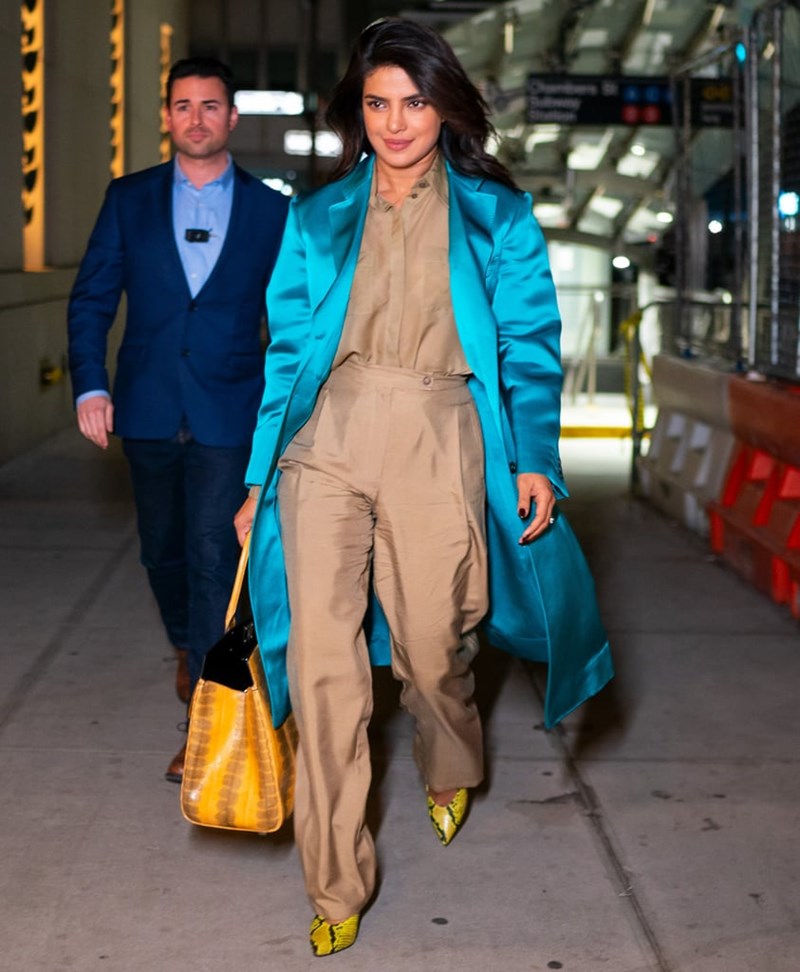 Βρήκαμε τις snake print γόβες της Priyanka Chopra (είναι budget friendly!) - εικόνα 1