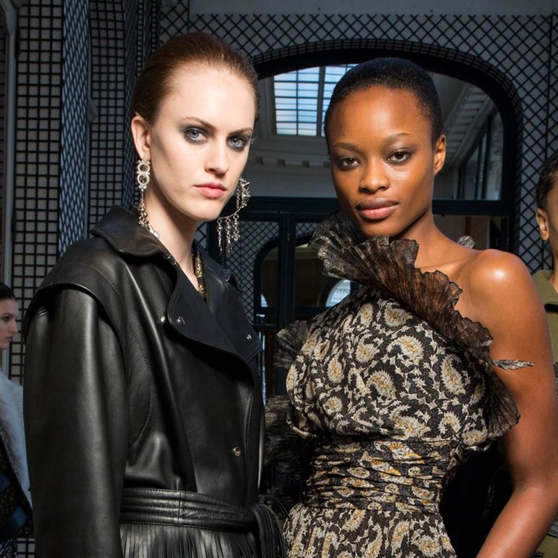 Πώς θα κάνεις smoky eye με ένα μόνο μολύβι; (pro tip) - εικόνα 2