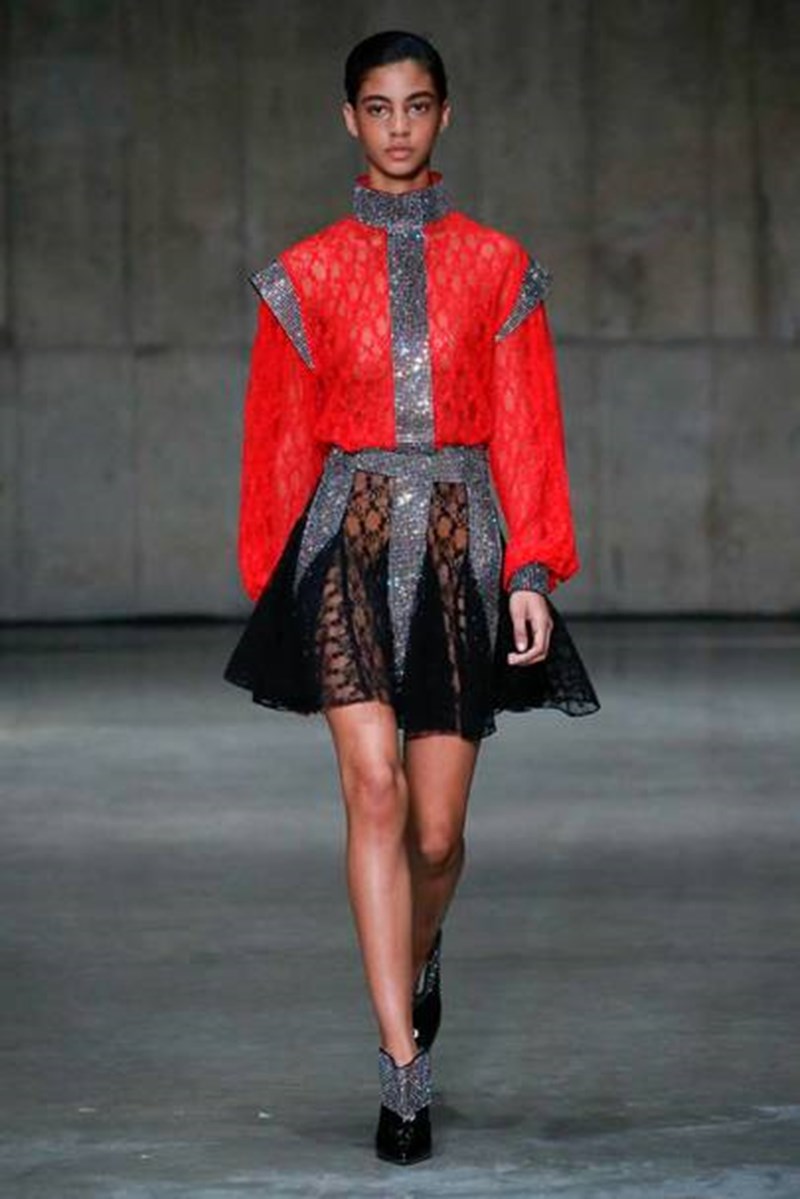 The Ultimate Trend Guide: Όλες οι τάσεις της άνοιξης σε 44 φωτογραφίες από τα ντεφιλέ - εικόνα 18