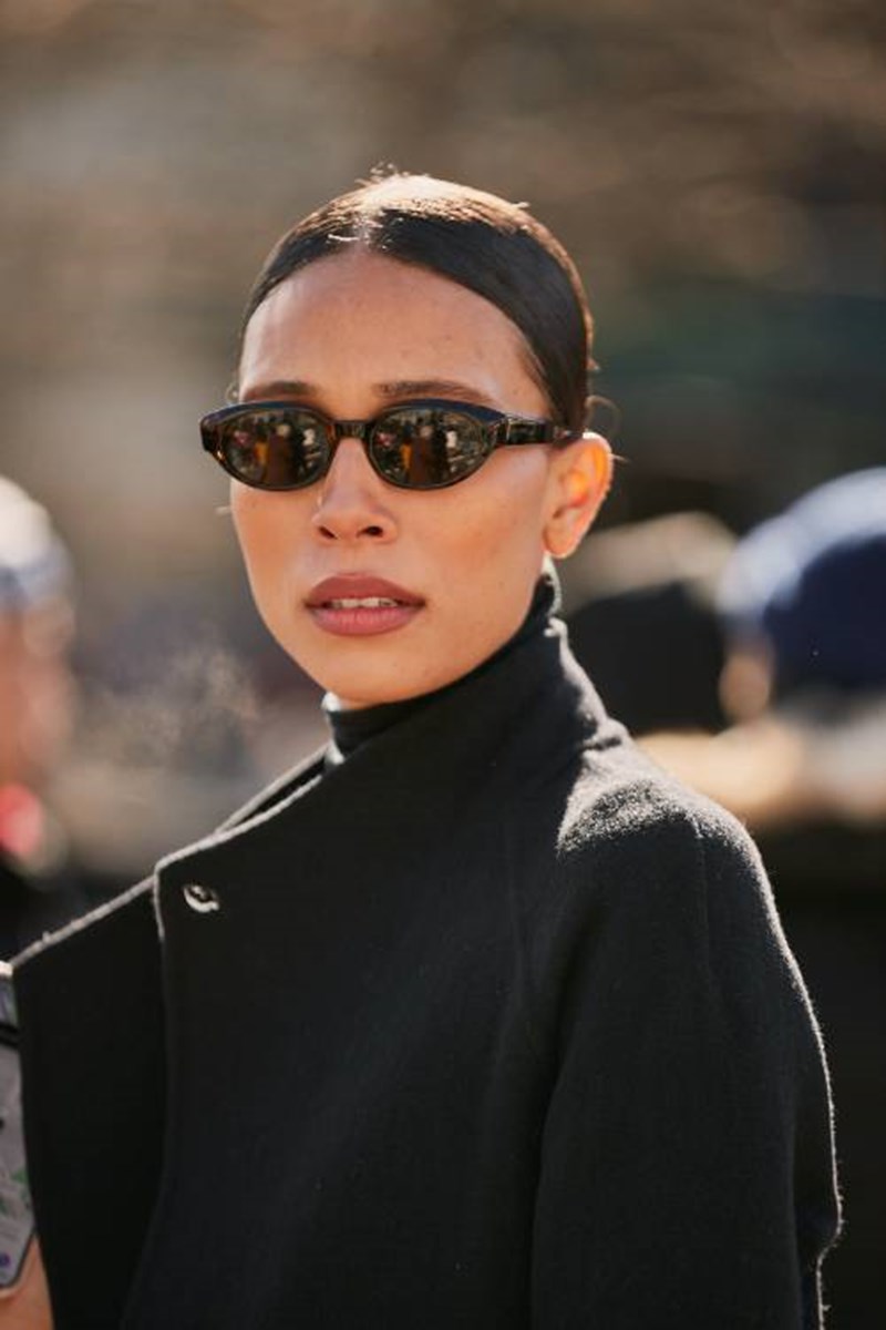 Straight from the Street: Τα hair looks που επιλέγουν τώρα τα κορίτσια της μόδας - εικόνα 4