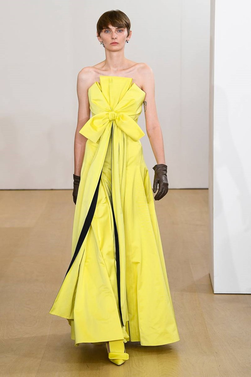 The Ultimate Trend Guide: Όλες οι τάσεις της άνοιξης σε 44 φωτογραφίες από τα ντεφιλέ - εικόνα 6