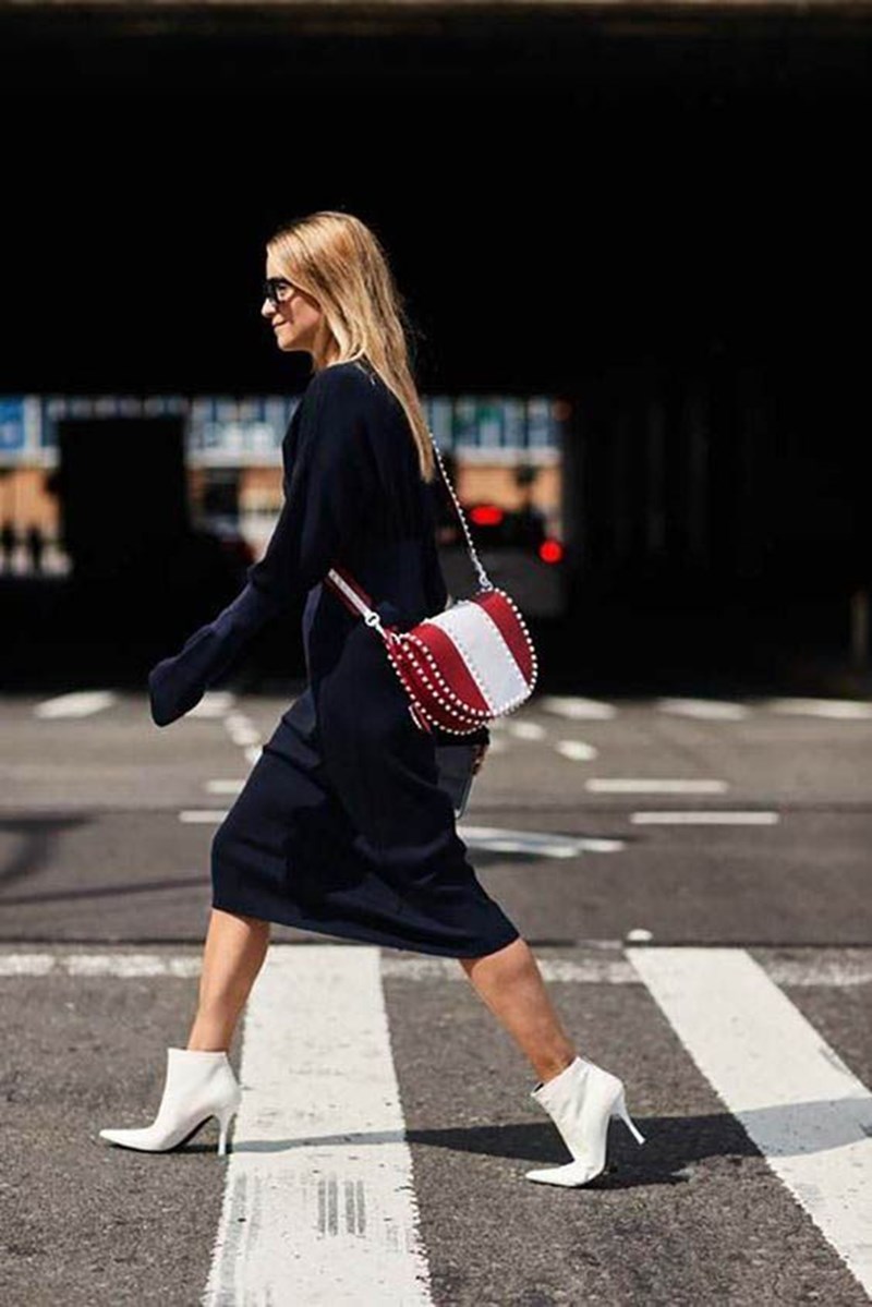 14 τρόποι να φορέσεις τα λευκά παπούτσια την άνοιξη - εικόνα 1